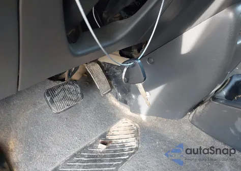 2004 Ford Escape Xlt from USA, damaged, VIN 1FMCU93194KB34635